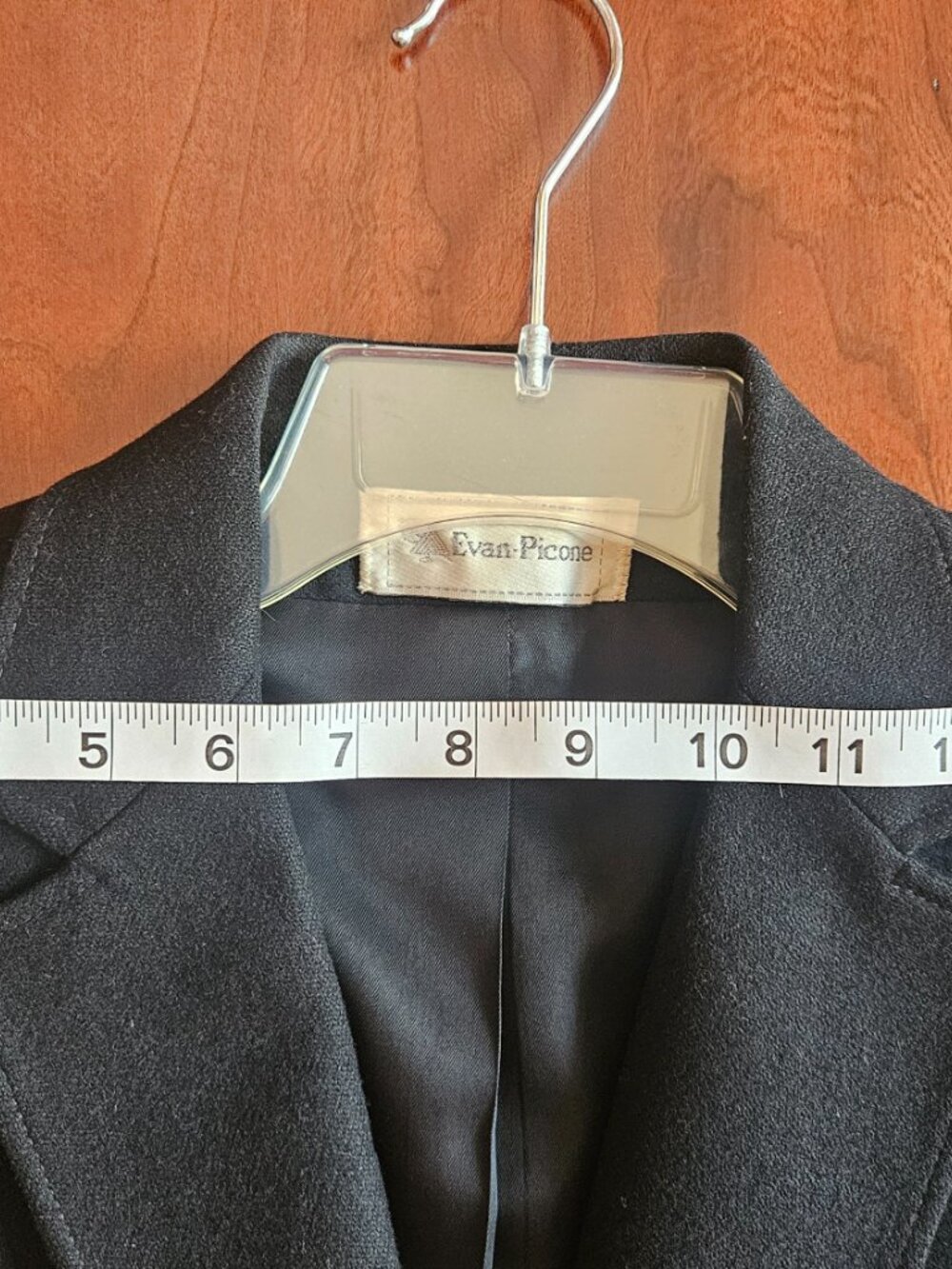 Classic Evan Picone Women's Blazer - Picture 5 of 10